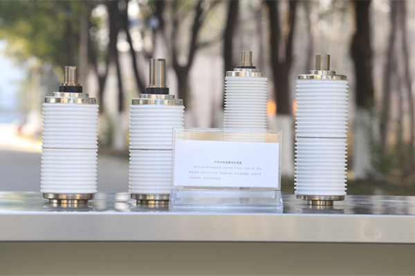 真空開(kāi)關(guān)管絕緣外殼采用玻璃材料，優(yōu)勢(shì)多多！